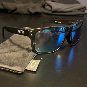 Oakley Holbrook (Blue lenses) black frames